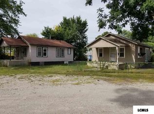 1120 Broadway St #1122, Lincoln, IL 62656