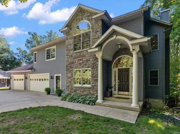 3388 Kayelin Ct, Jenison, MI 49428