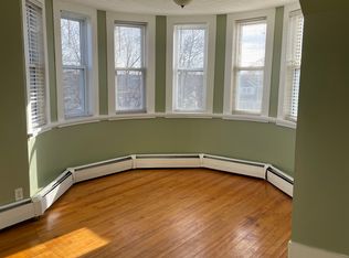17 Thomas St APT 3, Fitchburg, MA 01420