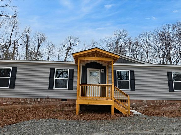 2nd image of 859 Mountain Ridge Dr