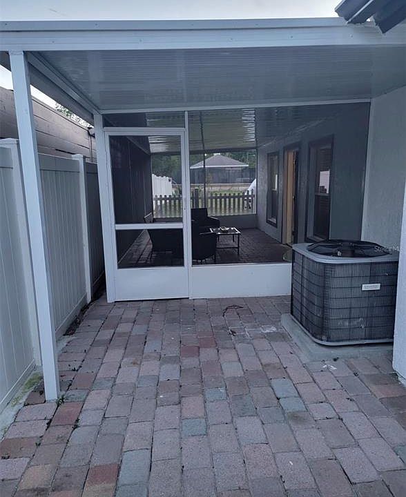 1st image of 2302 Rochelle Ave #1