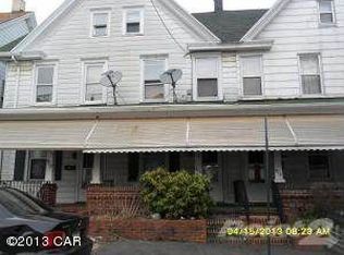 415 W Oak St, Hazleton, PA 18201