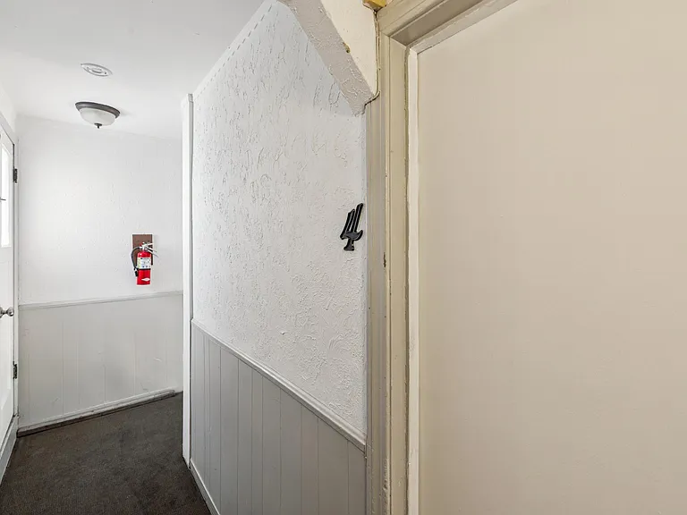 3235 Fillmore St #4 — Photo 5