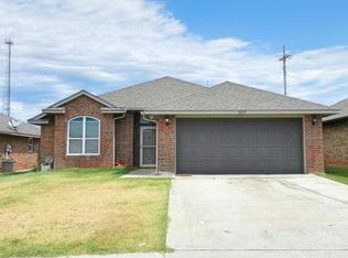 4827 SW Waterstone Pl, Lawton, OK 73505