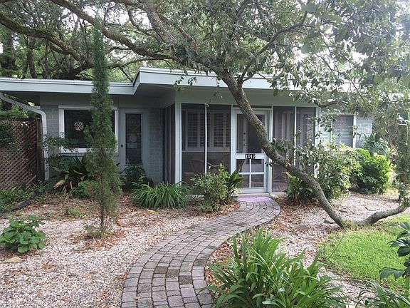 3rd image of 1017 Lafontaine Ave