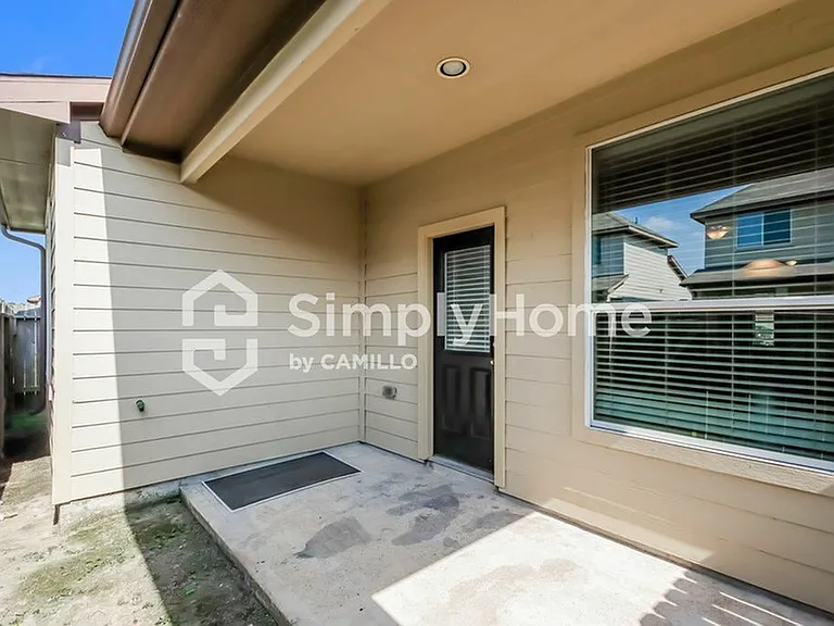 12227 Ghita Ln — Photo 11