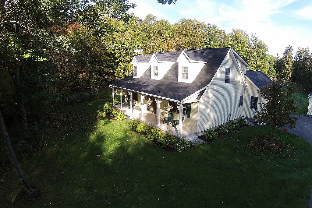 16090 Hart Rd, Montville, OH 44064 Zillow