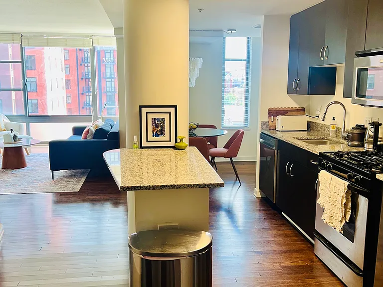 475 K St NW #617 — Photo 6