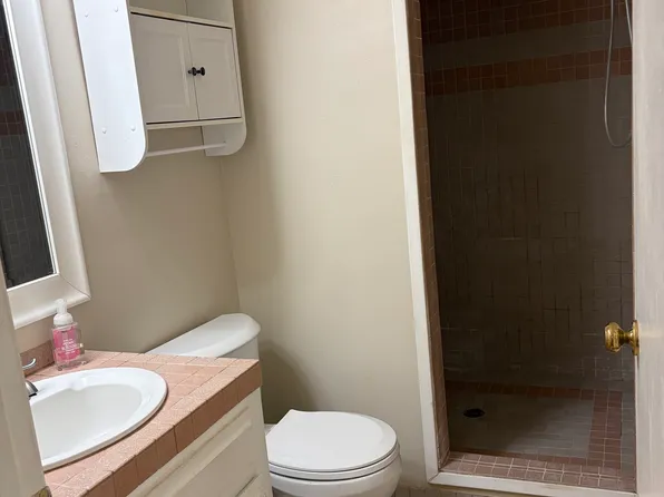 665 Rim Rd, Pasadena, CA 91107
