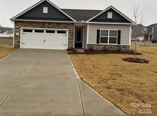 102 Dartmoor Park Ln, Troutman, NC 28166