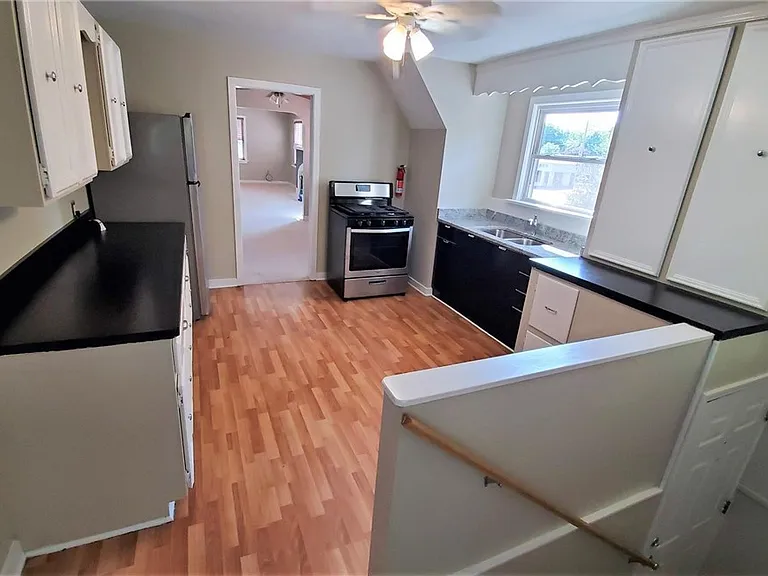 1313 W Main St — Photo 3