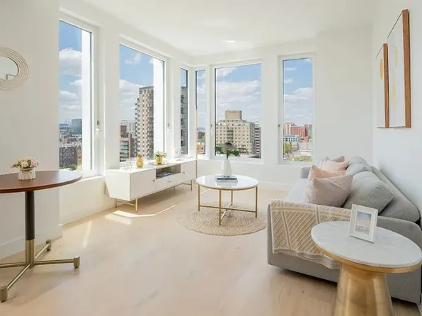 136-18 Maple Ave #5F, Flushing, NY 11355