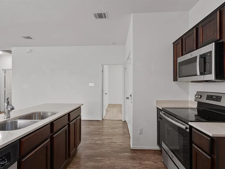 791 Circle Way — Photo 14