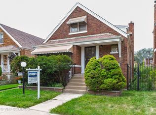 8404 S Crandon Ave, Chicago, IL 60617