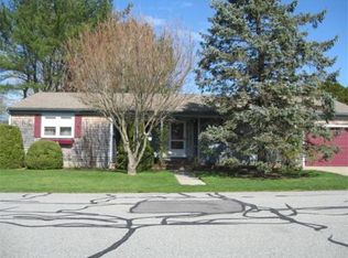 1 Arrowhead Ln, Dartmouth, MA 02748