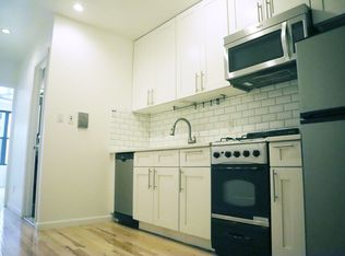 16 Clinton St #3A, New York, NY 10002