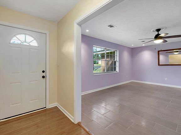 3rd image of 1103 Bonnie Dr