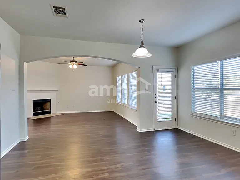 256 Poplarwood Dr — Photo 4