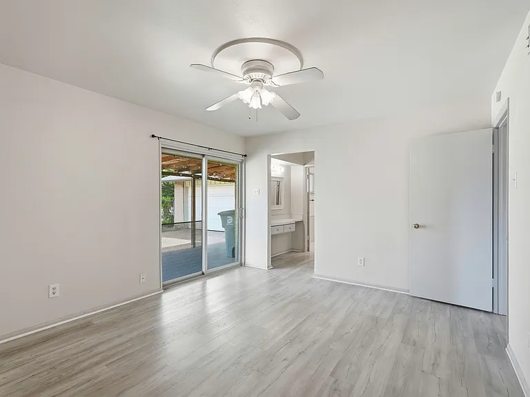 14046 Rolling Hills Ln — Photo 16