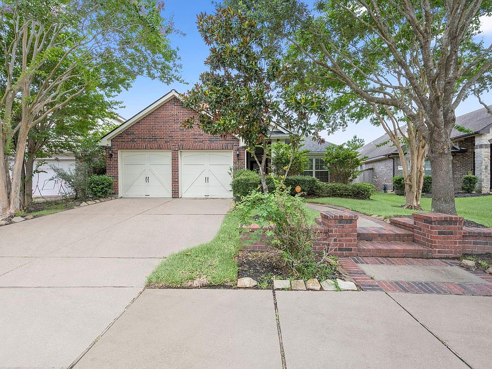 1st image of 18226 E Willow Oak Bend Dr