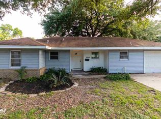 5049 Doyle Ave, Groves, TX 77619