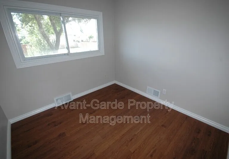 11635 111a Ave NW — Photo 25