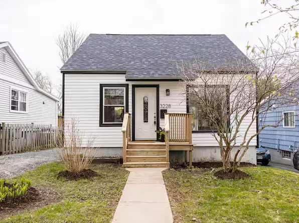 3228 Beresford Rd, Halifax, NS B3L 3R8