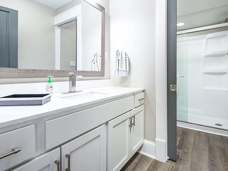 115 Marquette Ave — Photo 18