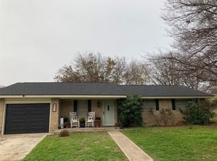 308 Pecan St, Alvord, TX 76225