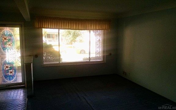 4th image of 13726 Jenny Dr