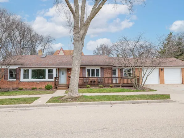 8330 West Meinecke AVENUE, Wauwatosa, WI 53213