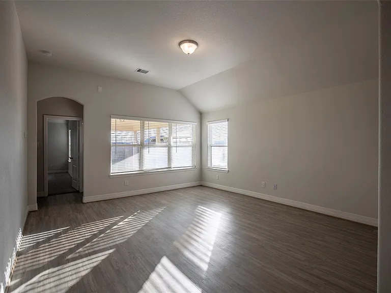 3427 Avary River Ln — Photo 8