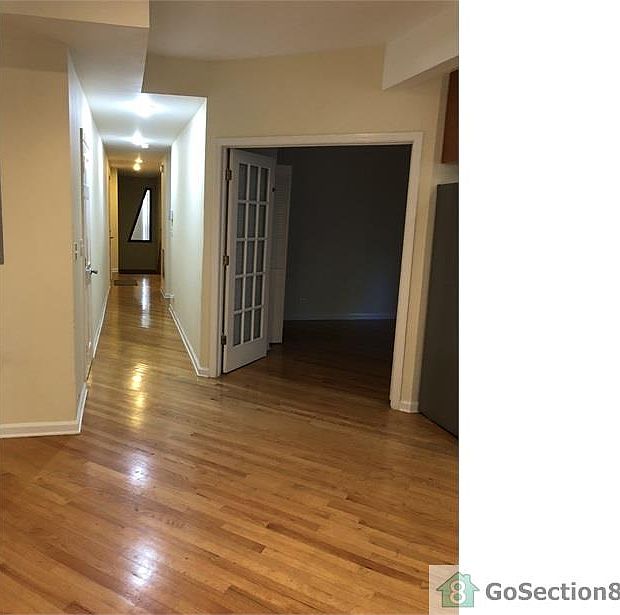 1st image of 6139 S Vernon Ave #1