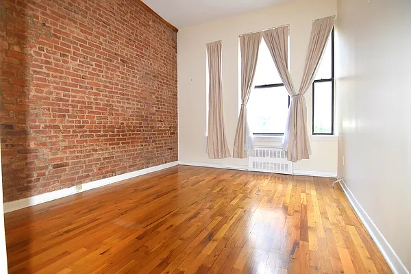 Rented by Manhattan Spaces | media 25