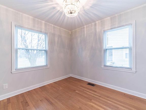 4th image of 149 Sherborne Dr