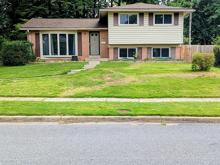 4507 Weyburn Dr — Photo 24
