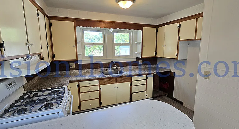 718 W Murphy St — Photo 9