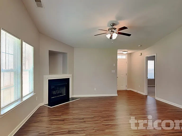 2856 Oasis Ln — Photo 3