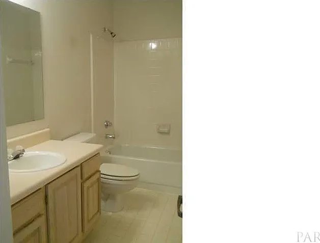 624 Eastwood Cir — Photo 10