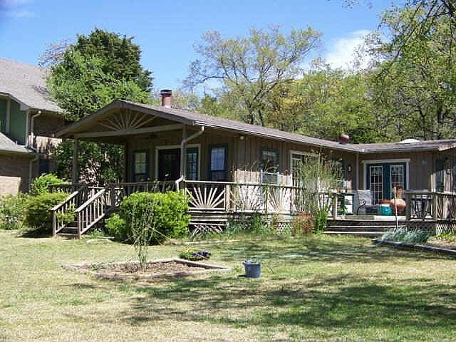 1st image of 204 Kiowa Dr E