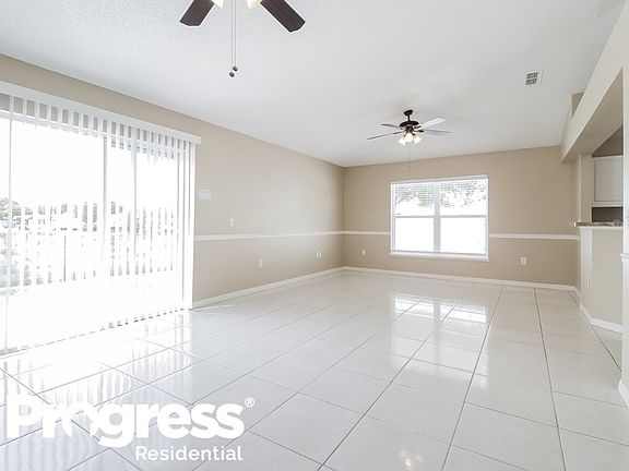 3rd image of 438 Grand Royal Cir