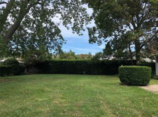 138 Wyandanch Rd, Sayville, NY 11782