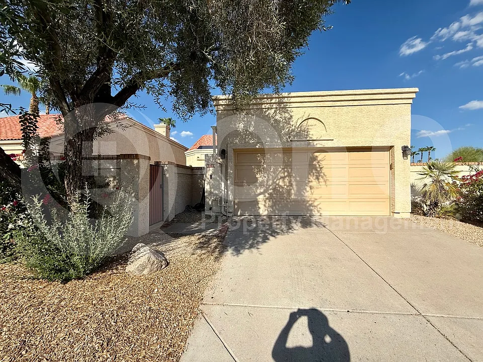 11765 N 112th St