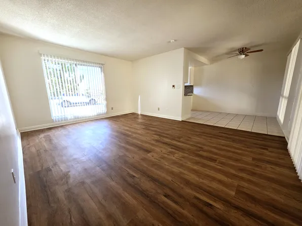 2174 W 237th St APT 1, Torrance, CA 90501