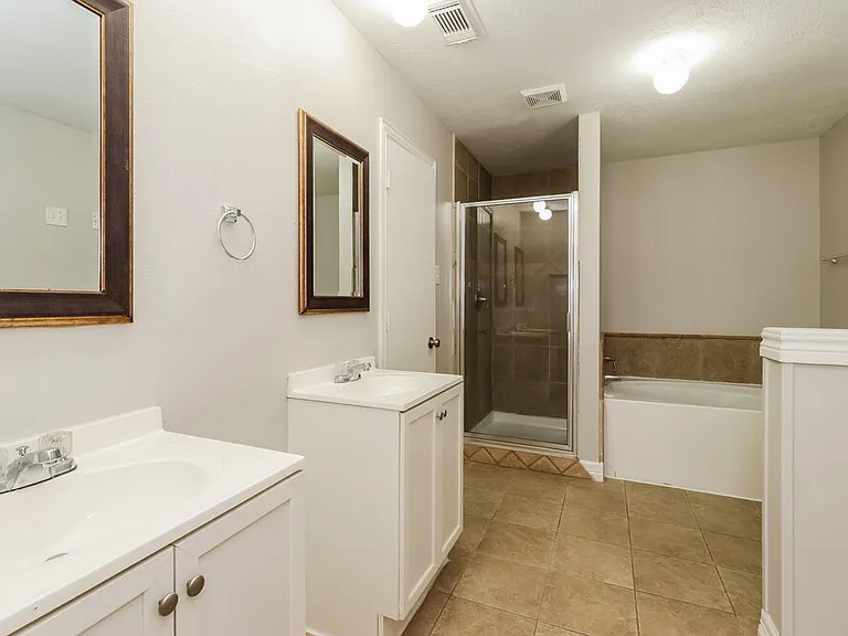 3035 Cinnamon Glen Dr — Photo 14