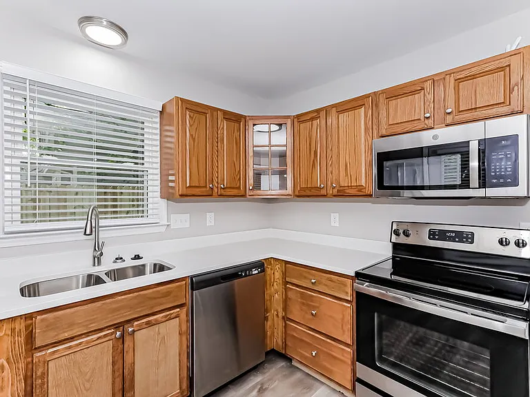 3522 Fortis Ln — Photo 8
