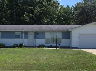 445 W Forsyth Rd, Forsyth, IL 62535