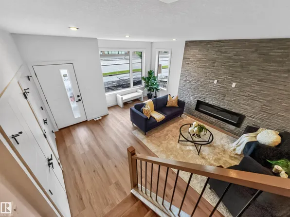 8711 149th St NW, Edmonton, AB T5R 1B5