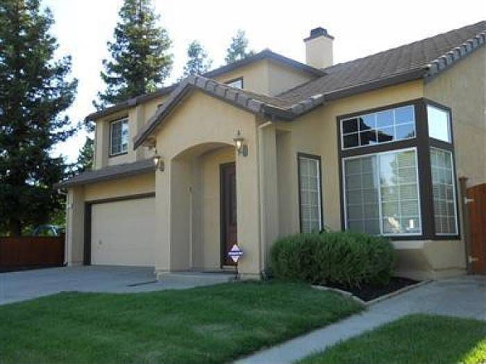 1st image of 1381 Claremont Dr