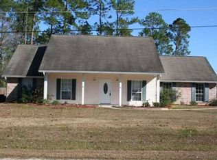 1040 Sullivan Pl, Pearl River, LA 70452
